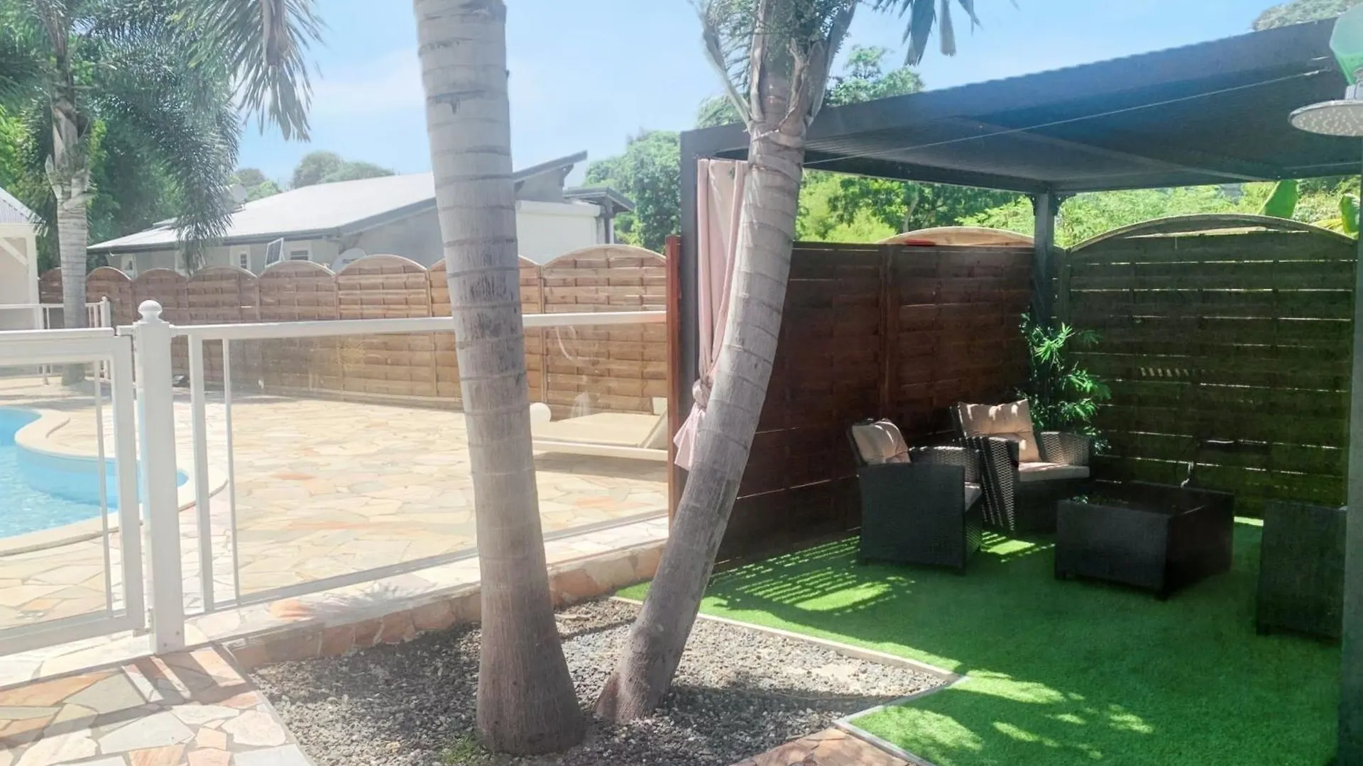 Appartement Charmant Proche De La Plage Au Gosier 60 M² Piscine Partagee Le Gosier  0*, Le Gosier (Grande-Terre) Guadeloupe